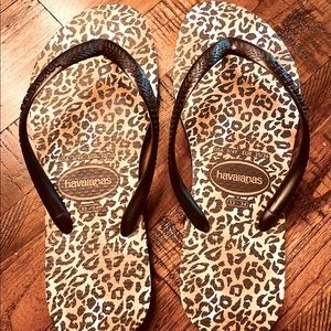 Youth Havaianas Flip Flops. NWOT